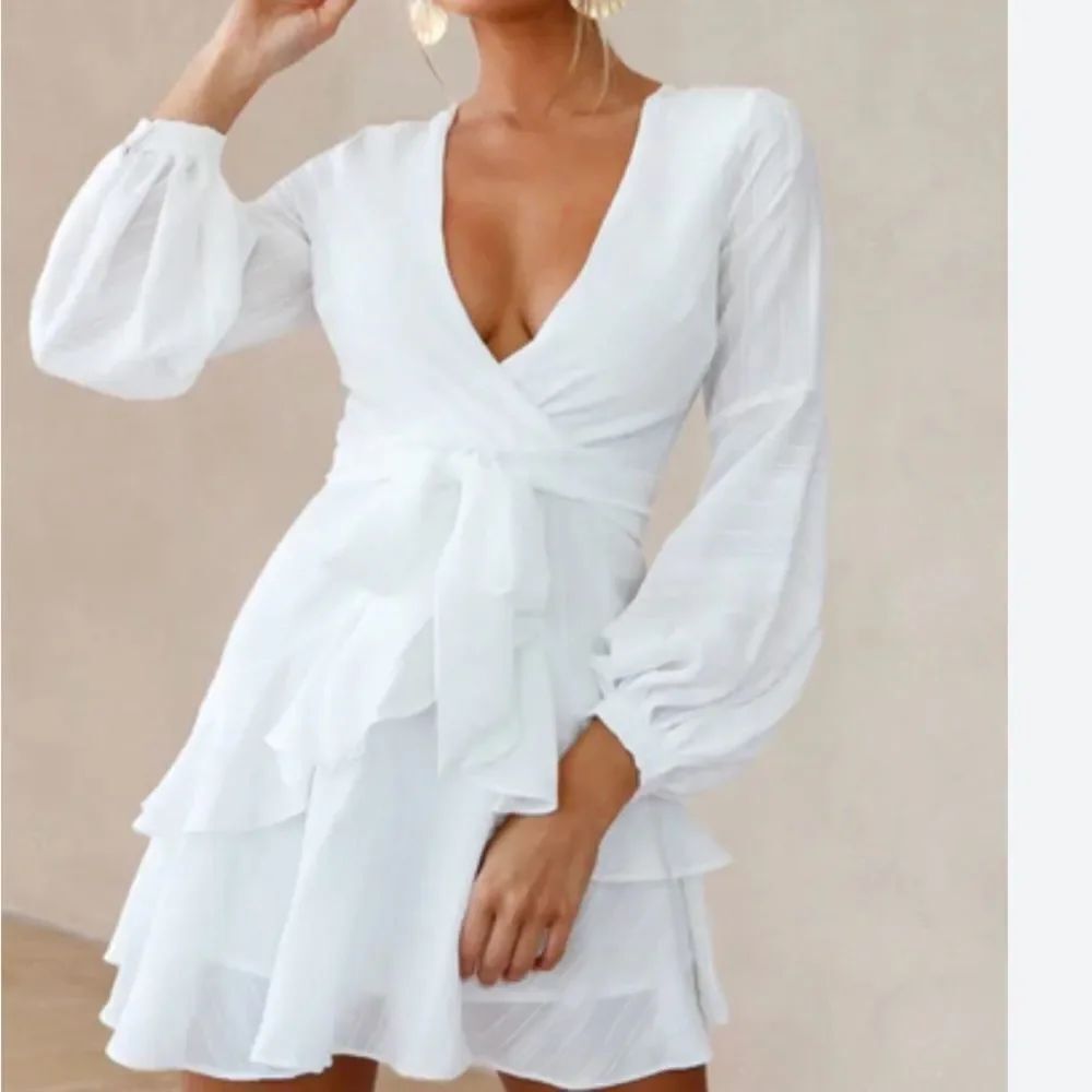 Selfie Leslie White Long Sleeve Dress